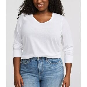 Torrid‎ Women's White Girlfriend Signature V-Neck Long Sleeve Tee Size 2X